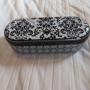 Sunglasses case